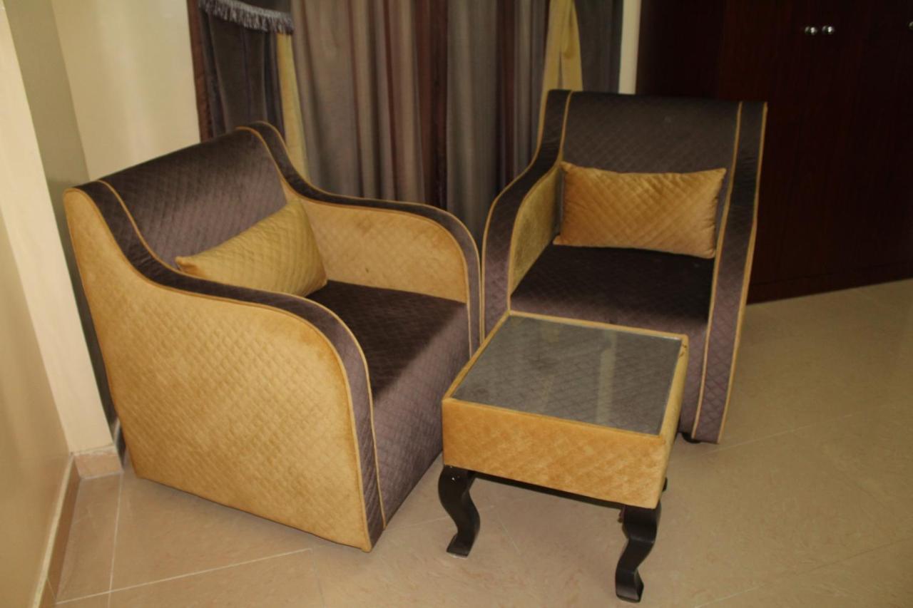 Al Aman Hotel Apartment Al Buraimi Exterior photo