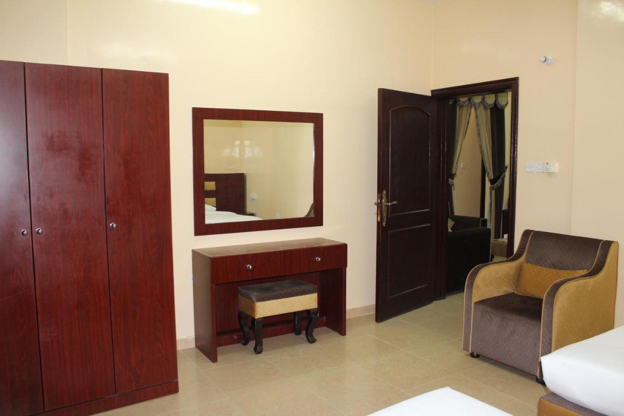 Al Aman Hotel Apartment Al Buraimi Exterior photo
