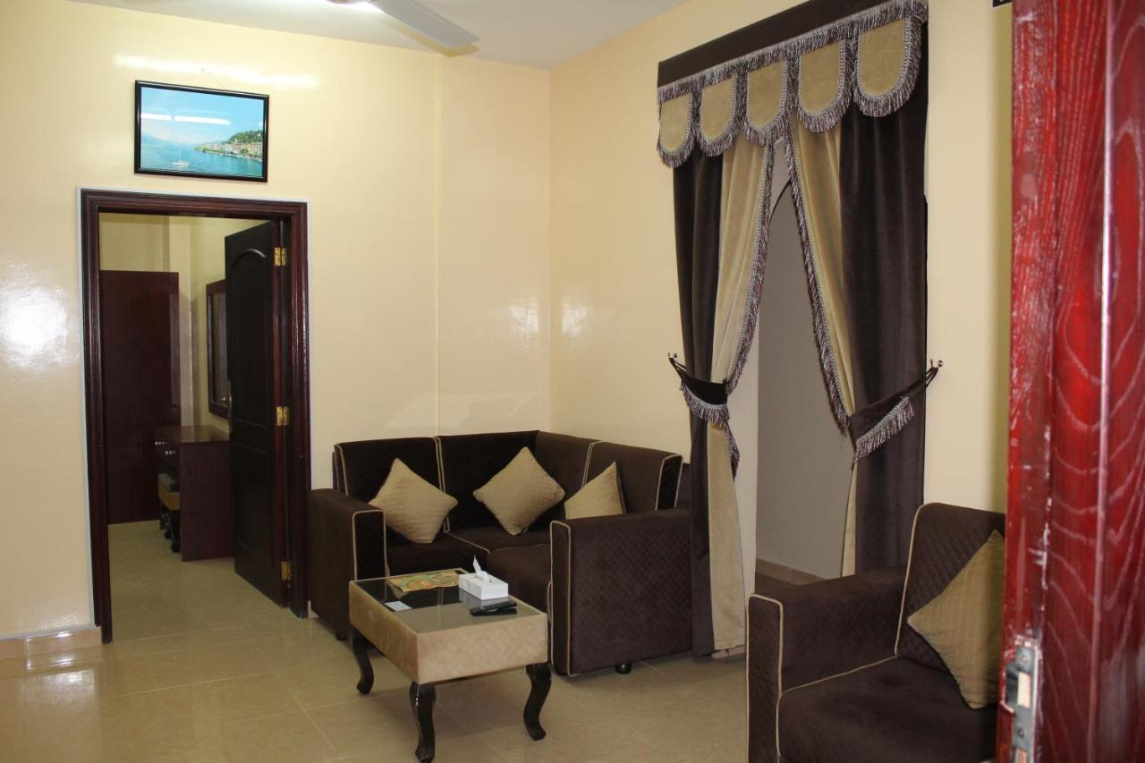 Al Aman Hotel Apartment Al Buraimi Exterior photo